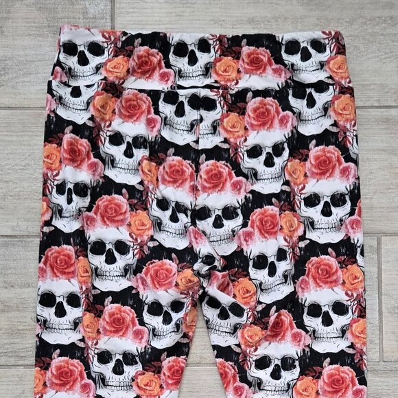 LuLaRoe Skulls and Roses Leggings Women's Yoga Soft Stretch Deadhead 12 to 18 - Picture 5 of 8